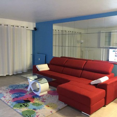 Grand Appartement A Louer Vue Sur Seine Melun Exterior foto